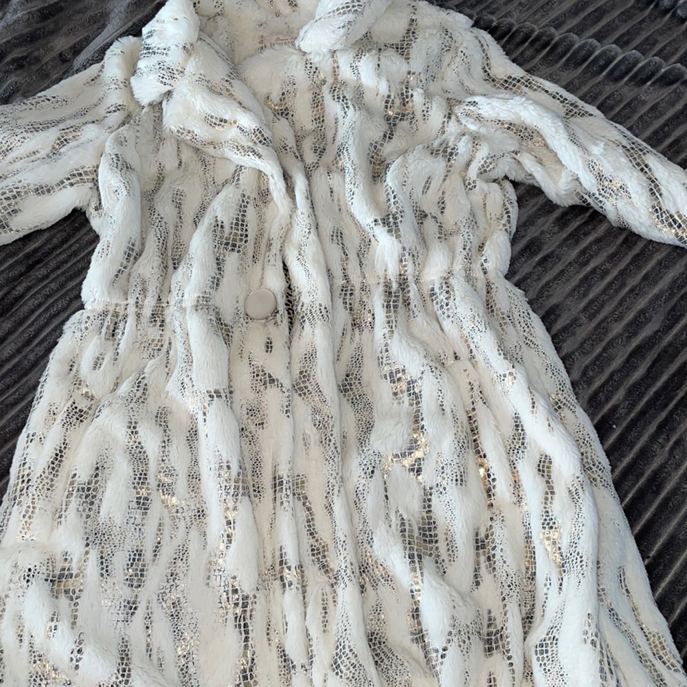100% faux fur jacket